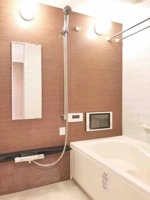 Open Sale: Spacious Namba Near Dotonbori Apartment