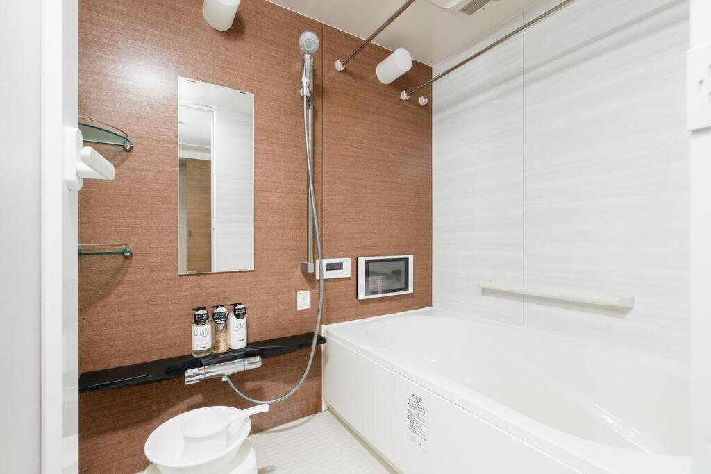 Apartment Open Sale: Spacious Namba Near Dotonbori
