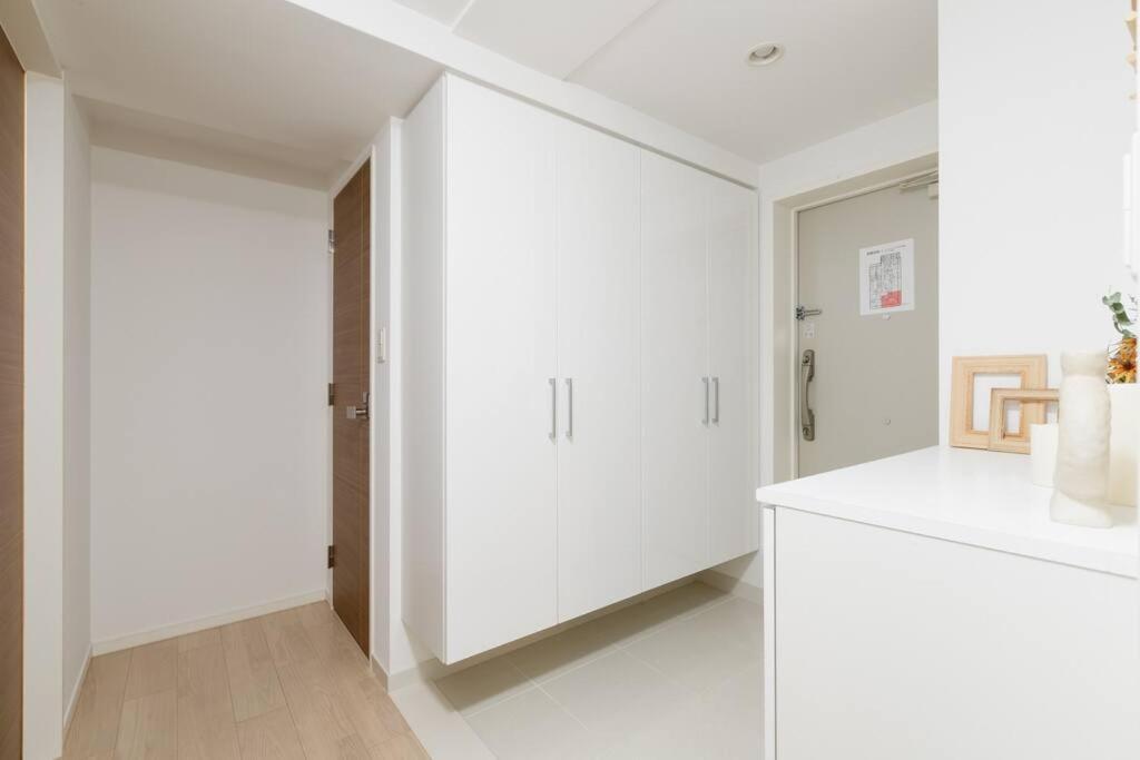 Apartment Open Sale: Spacious Namba Near Dotonbori