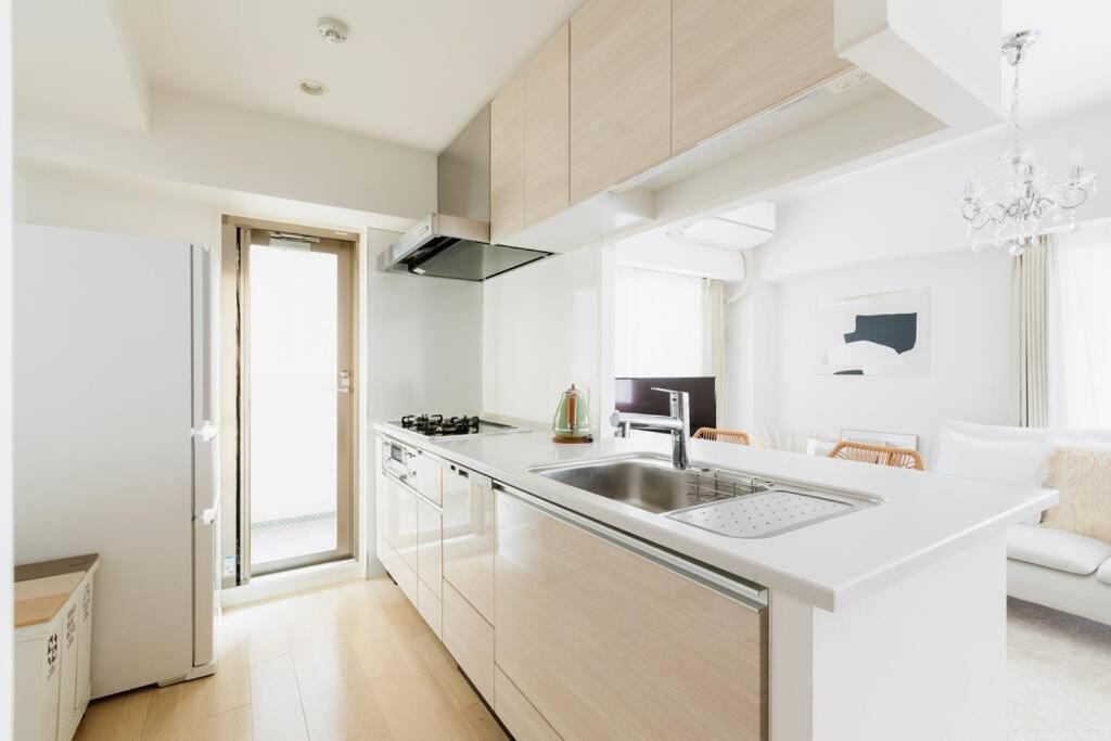 Open Sale: Spacious Namba Near Dotonbori